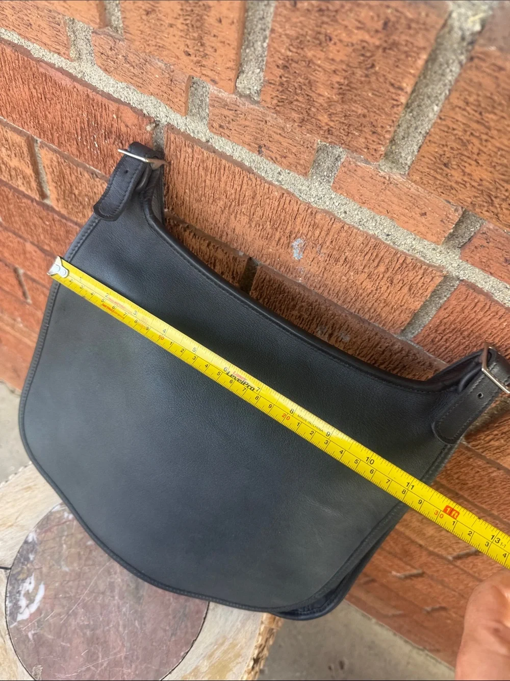 🖤Vintage Authentic Coach Black hobo hippie Bag with palladium hardware K3H-913